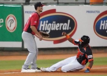 Licey continúa indetenible en el round robin; Toros vencen a los Leones