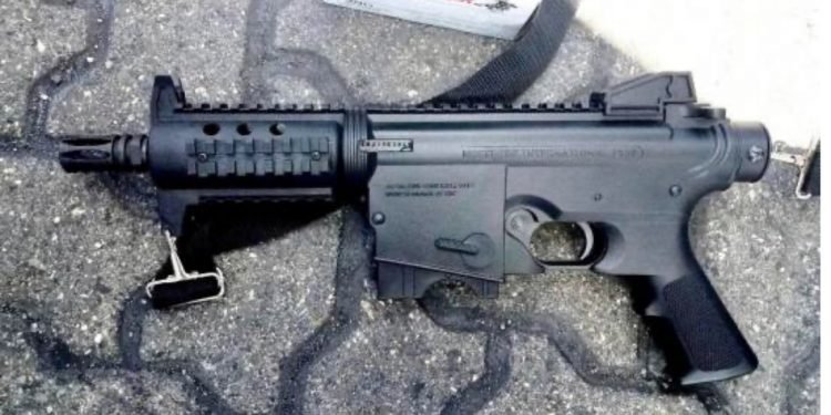 Suben a 14 los reos muertos en un tiroteo en cárcel de Panamá