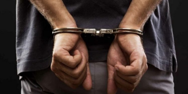 Apresan hombre hirió joven durante riña fuera de un bar en San Juan