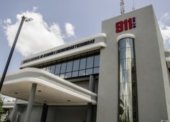 911 rescato 12 personas que quedaron a la deriva en alta mar en Sosúa