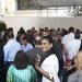 Personas hacen filas en Funglode para felicitar a Leonel por su cumpleaños