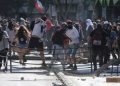 Ni el calor ni la Navidad sofocan las protestas de los viernes en Chile