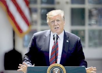 Trump arremete contra demócratas por juicio político