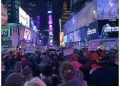 Miles de personas piden el juicio político contra Trump en Times Square de Nueva York