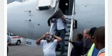 Deportan 57 dominicanos desde los Estados Unidos