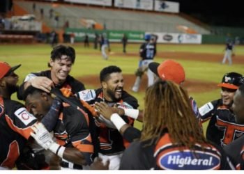 Toros aprovechan los errores del Licey y ganan por ocasión número 11 en forma corrida