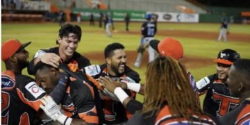 Toros aprovechan los errores del Licey y ganan por ocasión número 11 en forma corrida