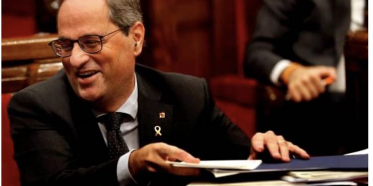 Inhabilitado el presidente catalán por desobedecer autoridad electoral