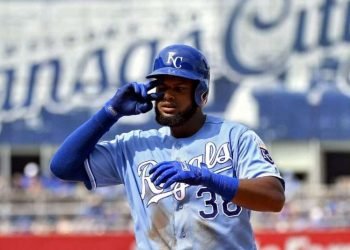 Detroit firma a Jorge Bonifacio con un contrato de liga menor
