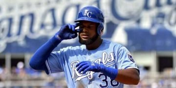 Detroit firma a Jorge Bonifacio con un contrato de liga menor