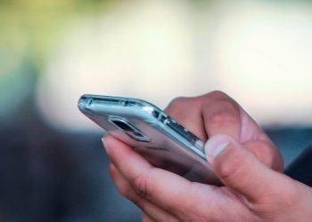 Uber a lo cubano: jóvenes emprendedores decididos a romper el bloqueo