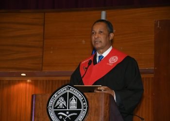 Senador Dionis Sánchez se gradúa con índice más alto en maestría de Derecho Constitución y Procesal Constitución en la UASD