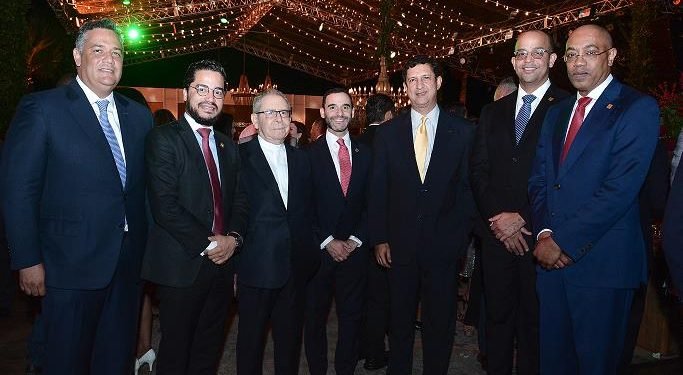 Banreservas celebra encuentros de Navidad con clientes empresariales