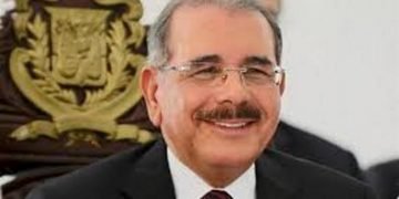 Poder Ejecutivo emite los primeros tres decretos del año con dos embajadores y nuevo director de ADESS