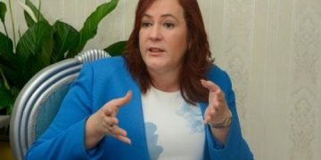 Ministra dominicana llama aprobar una ley contra violencia a la mujer