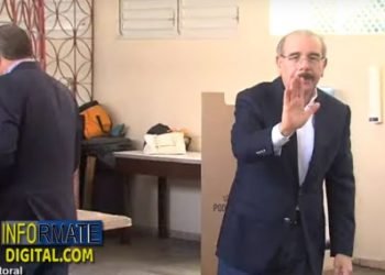 Presidente Medina acude a las urnas en las elecciones municipales