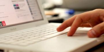 Bajones de electricidad desconectaron de Internet a poblaciones de 14 estados