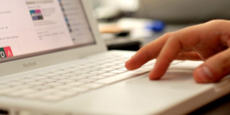 Bajones de electricidad desconectaron de Internet a poblaciones de 14 estados