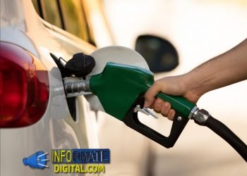 A partir de la media noche de hoy, bajan los precios de todos los combustibles