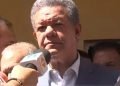 Leonel acude a ejercer su derecho al voto