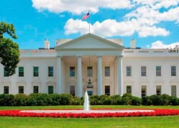 Casa Blanca y senadores logran acuerdo de estimulo de 2 billones de dólares