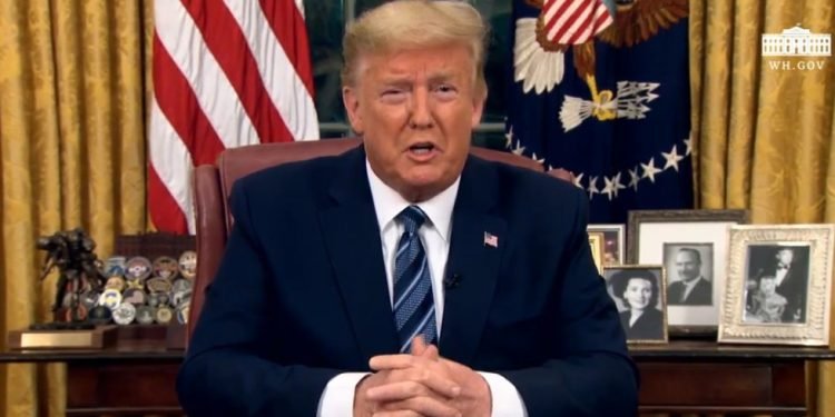 Trump restringe vuelos comerciales entre los Estados Unidos y Europa