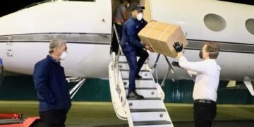 Gonzalo envía tres aviones a China para comprar insumos contra COVID-19