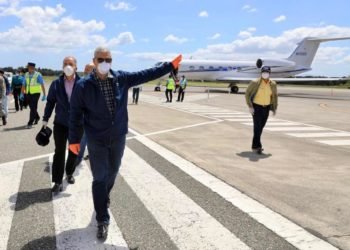 Gonzalo Castillo dispone que avión de Helidosa retorne al país a 11 médicos dominicanos más varados en Venezuela