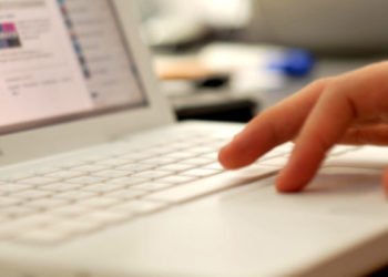 Plan País: 4,5 millones de niños no podrán terminar año escolar por Internet