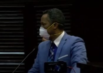 Senador Dionis Sánchez acusa de irresponsable a los diputados por los 17 días