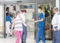 Ministro de Salud recomienda a la gente que no compre mascarillas en las calles