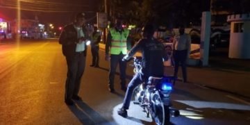 1,248 ciudadanos fueron detenidos el Viernes Santo por violación del toque de queda