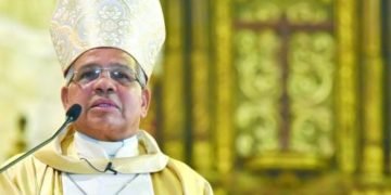 En misa de Jueves Santo, Ozoria reconoce a servidores que luchan en la pandemia