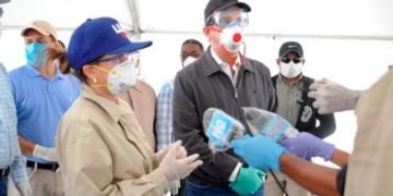 PRM recibe 40 mil pruebas COVID-19; concluye instalación de hospital en LV