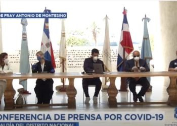 David Collado anuncia entregará 1 millón de mascarillas y guantes en la capital