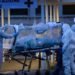 Las muertes por pandemia en Reino Unido aumentan récord de 980 en 24 horas