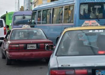 Apresarán choferes de guaguas que conchen en la cuarentena
