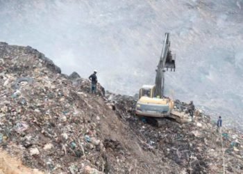 Veintisiete días después, vertedero de Haina sigue ardiendo