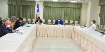 Senadores estudian proyecto de Ley General de Gestión Integral y Coprocesamiento de Residuos de la República Dominicana