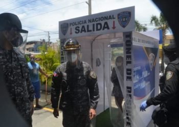 Director PN dice hay 150 policías con Covid-19; se traslada a región sur