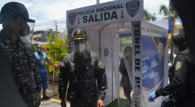 Director PN dice hay 150 policías con Covid-19; se traslada a región sur
