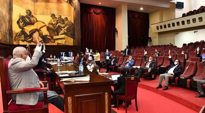 Diputados amplían o ‘tumban’ hoy el estado de emergencia