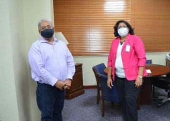 Director SNS acuerda con gremio el nombramiento de enfermeras