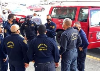 MOPC no logra impedir el humo de Duquesa; P. Rico envía bomberos RD