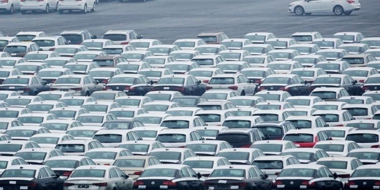 Las ventas de vehículos en China ponen fin a 21 meses consecutivos de bajadas