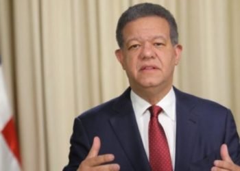Sugerencia de Leonel Fernández al gobierno sobre trabajadores que no están en fase