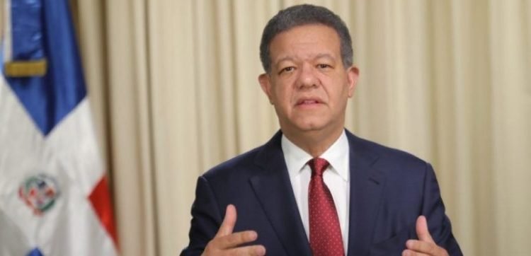 Sugerencia de Leonel Fernández al gobierno sobre trabajadores que no están en fase