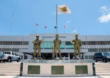 Ministerio Defensa cancela un proceso de compra tras comprobar anomalías