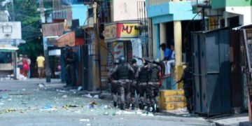 Capotillo vuelve a ser escenario de tiroteos entre policías y residentes