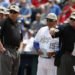Nuevas reglas en MLB: Ducharse en casa y no escupir